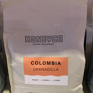 
            
                Load image into Gallery viewer, Coffee - granadilla blend (honeyco)
            
        